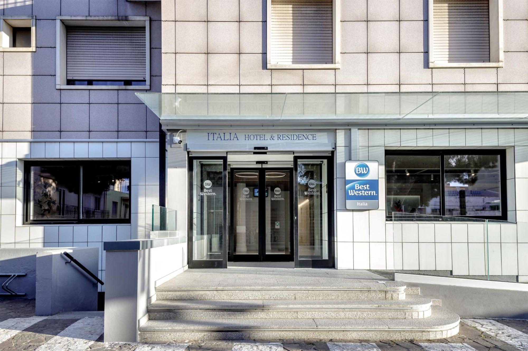 Best Western Hotel Residence Italia Quartu SantʼElena Exterior foto