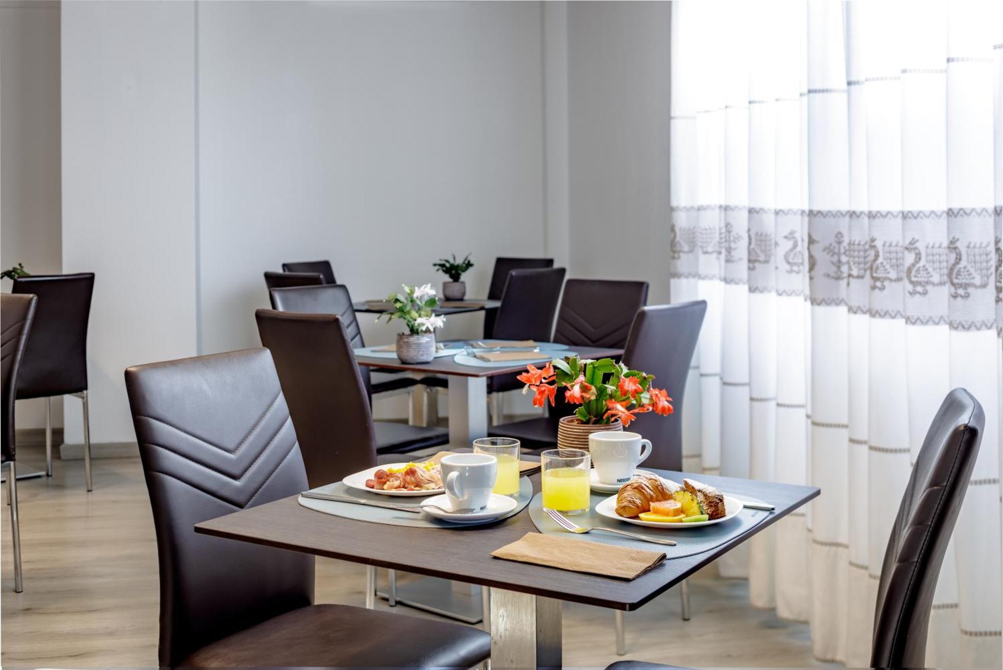 Best Western Hotel Residence Italia Quartu SantʼElena Exterior foto